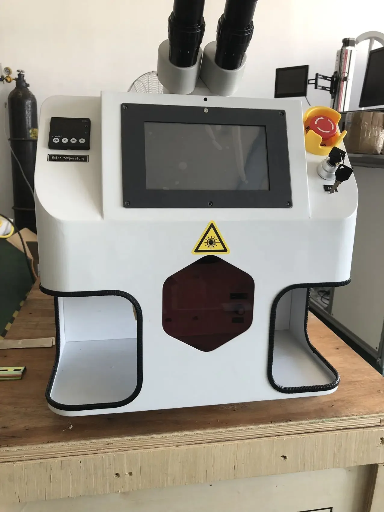 2024 NEWJewelry Laser Welding  – Industrial Laser Welder Constant recenzja i cena