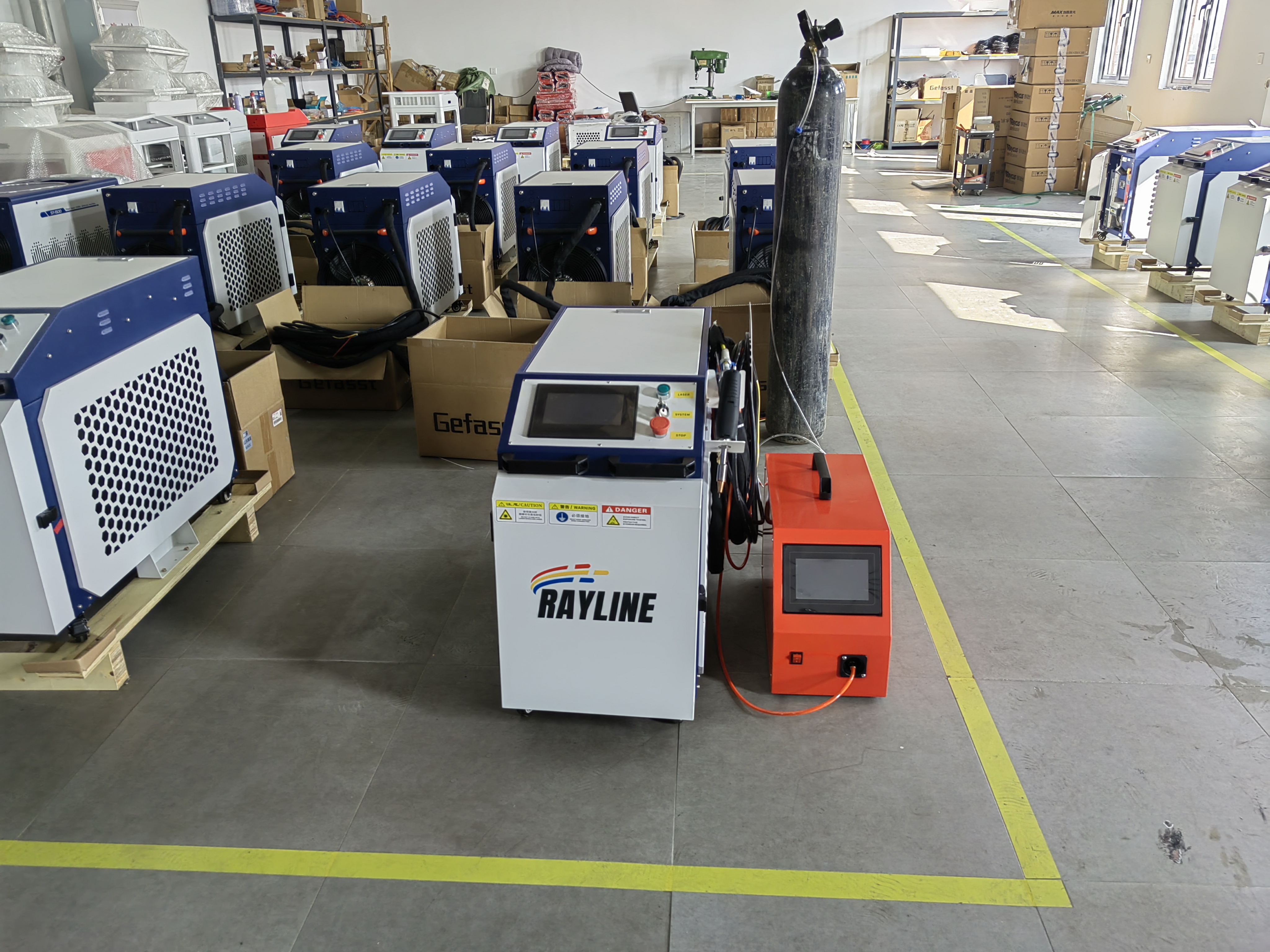 4-in-1 1500W water cooled  Las – Industrial Laser Welder Constant recenzja i cena